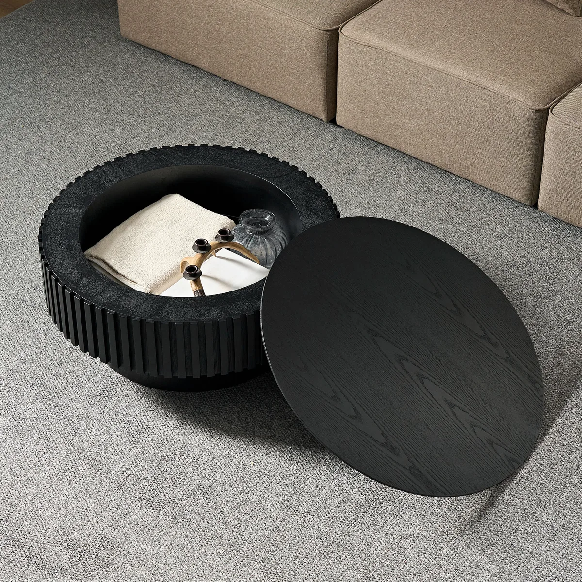 31.49'' Nesting Round Wood Coffee Table with Storage for Apartment — view 2